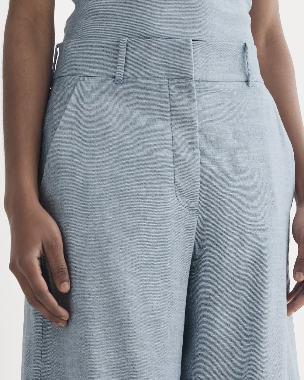 The Wide-Leg Pant in Stretch Linen | Chambray