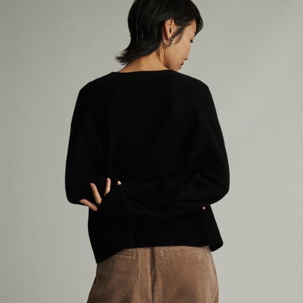 The Cashmere Boxy Crew | Black