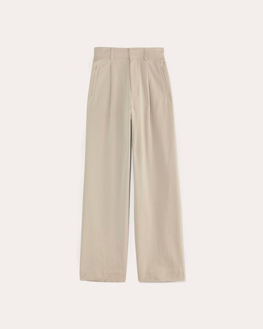 The Draper Pleated Pant in Buttersmooth | Sandstone | 32 Inseam